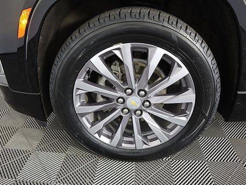 Used 2022 Chevrolet Traverse Premier image 16