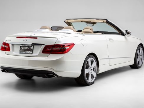 Used 2011 Mercedes-Benz E 550 Cabriolet image 5