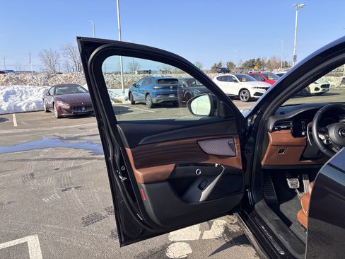 Used 2023 Maserati Grecale GT image 16