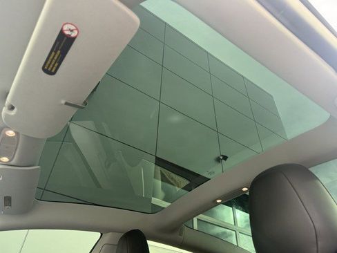 Used 2020 Tesla Model 3 Performance image 14