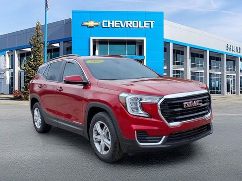 Certified 2022 GMC Terrain SLE w/ Driver Convenience Package AWD/4WD image 1