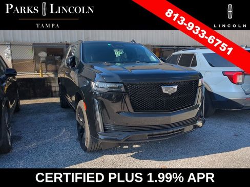 Used 2023 Cadillac Escalade ESV Sport Platinum w/ LPO, ONYX Package AWD/4WD image 3