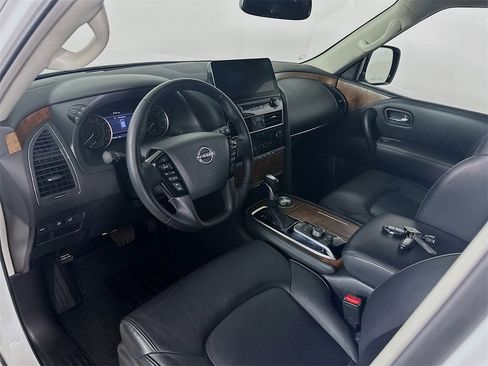 Used 2024 Nissan Armada SL w/ Captain's Chairs Package image 29