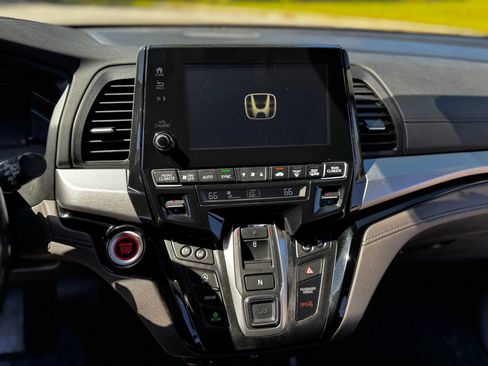 Used 2018 Honda Odyssey Elite image 13