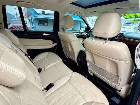 Used 2019 Mercedes-Benz GLS 450 4MATIC image 18