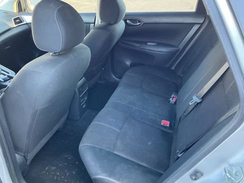Used 2018 Nissan Sentra S FWD image 5