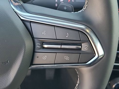 New 2026 Chevrolet Traverse LT image 25