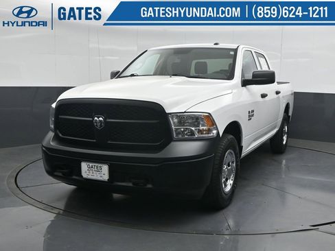 Used 2019 RAM 1500 Tradesman w/ Popular Equipment Group AWD/4WD image 6