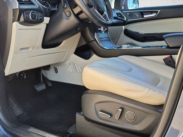 Used 2019 Ford Edge Titanium FWD image 23