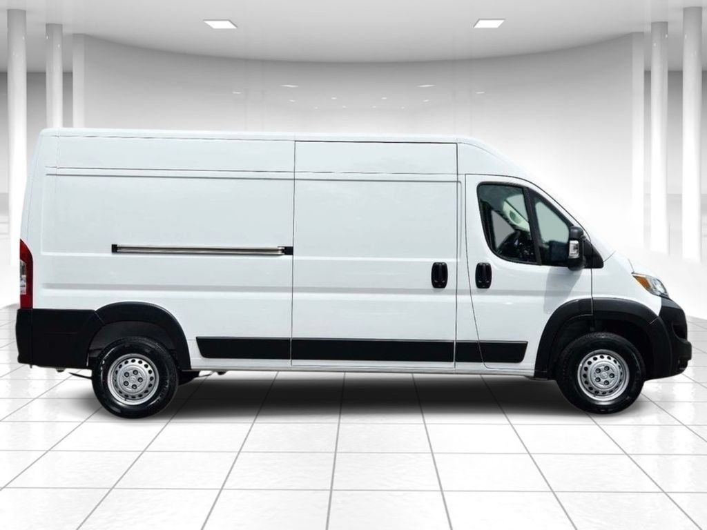Used 2026 RAM ProMaster 2500 w/ Convenience Group FWD image 2