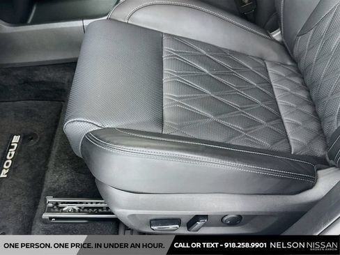 Certified 2026 Nissan Rogue Platinum w/ Platinum Premium Package AWD/4WD image 20