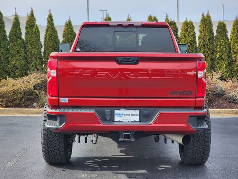 Used 2023 Chevrolet Silverado 2500 High Country w/ Z71 Off-Road Package image 8
