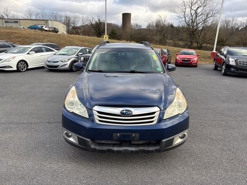 Used 2010 Subaru Outback 2.5i Premium image 3
