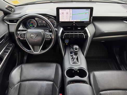 Used 2021 Toyota Venza XLE image 20