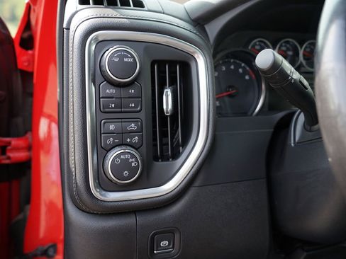 Used 2020 Chevrolet Silverado 1500 RST w/ All-Star Edition image 18