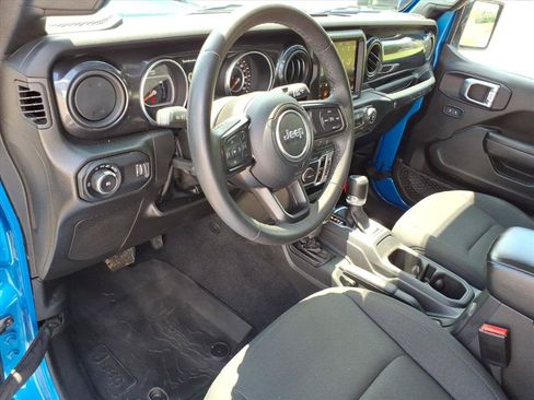 Used 2023 Jeep Wrangler Unlimited Sport AWD/4WD image 6