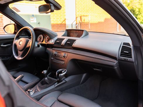 Used 2011 BMW 1 Series M image 24