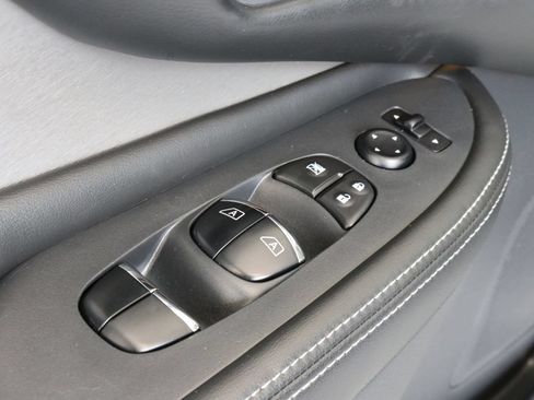 Used 2020 Nissan Murano SL w/ Moonroof Package AWD/4WD image 27