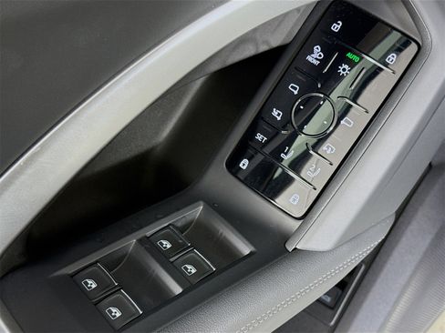 Certified 2025 Audi Q5 Premium Plus w/ Premium Plus image 17