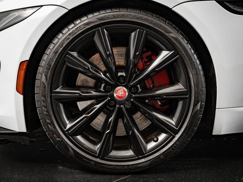 Used 2022 Jaguar F-TYPE R AWD/4WD image 13