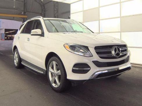 Used 2018 Mercedes-Benz GLE 350 w/ Premium 1 Package image 3