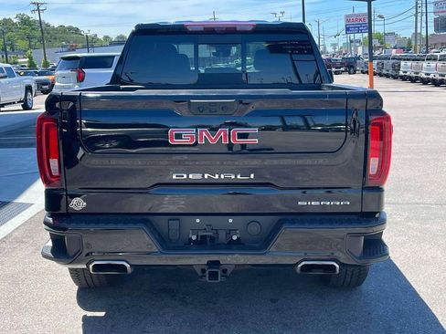 Used 2024 GMC Sierra 1500 Denali w/ Technology Package AWD/4WD image 4