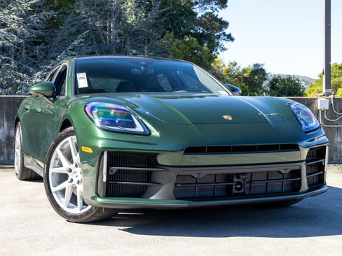 New 2026 Porsche Panamera 4 image 9