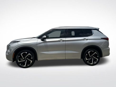Used 2024 Mitsubishi Outlander SEL FWD image 2