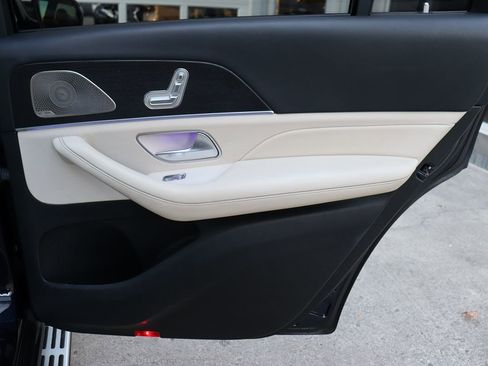 Used 2021 Mercedes-Benz GLS 580 4MATIC image 57