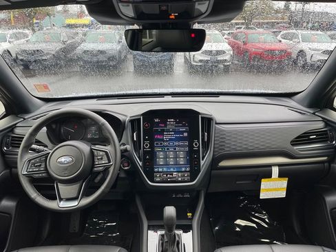 Used 2025 Subaru Forester Limited w/ Popular Package #1 AWD/4WD image 17