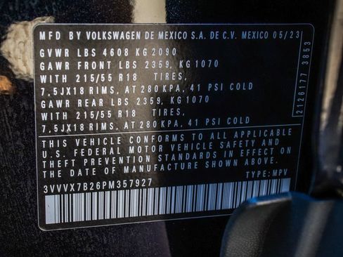 Used 2023 Volkswagen Taos SE w/ Panoramic Sunroof Package image 14