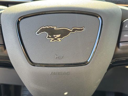 Used 2025 Ford Mustang Mach-E Premium image 19