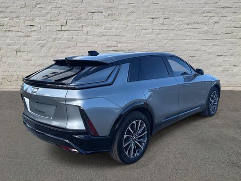 Used 2025 Cadillac Lyriq Sport image 5