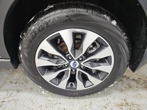 Used 2025 Subaru Outback Touring XT image 10