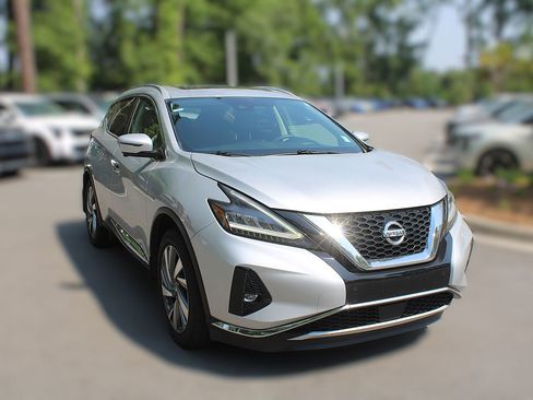 Used 2019 Nissan Murano SL w/ SL Technology Package FWD image 16