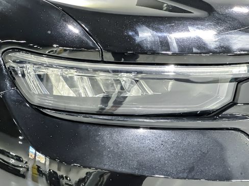 Used 2025 Jeep Grand Cherokee Altitude AWD/4WD image 11
