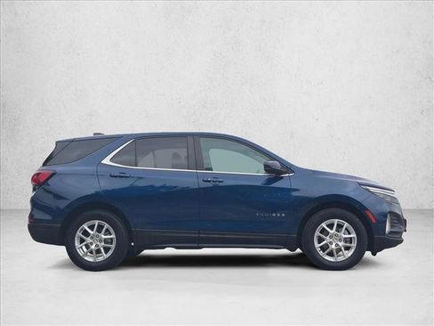 Used 2022 Chevrolet Equinox LT FWD image 4