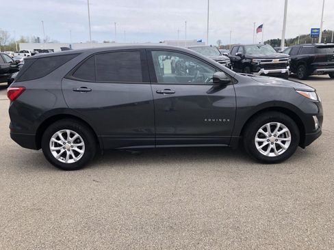 Used 2019 Chevrolet Equinox LS w/ LS Convenience Package FWD image 8