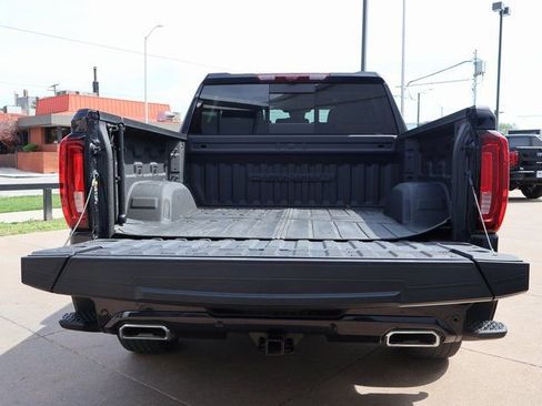 Used 2024 GMC Sierra 1500 Denali AWD/4WD image 19