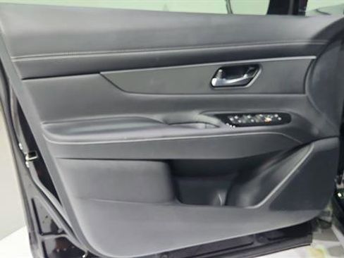 Certified 2025 Nissan Murano SV image 26