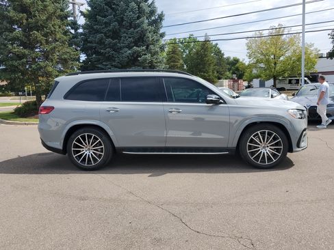 Used 2024 Mercedes-Benz GLS 580 4MATIC image 6