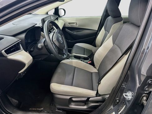 Used 2026 Toyota Corolla LE FWD image 13