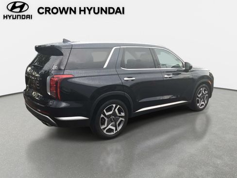 Used 2024 Hyundai Palisade Limited FWD image 4