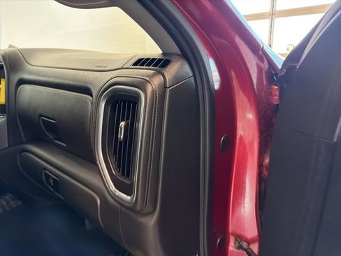 Used 2020 Chevrolet Silverado 1500 RST w/ All-Star Edition image 33