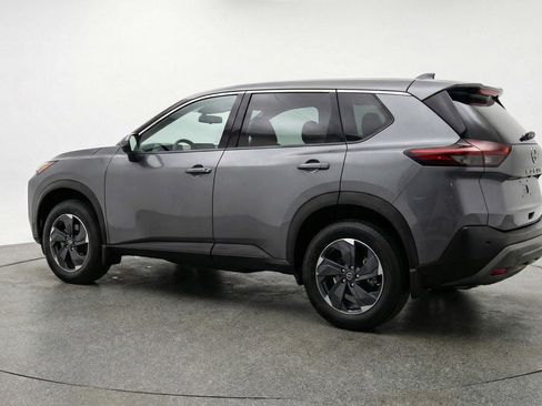 Used 2025 Nissan Rogue SV AWD/4WD image 6