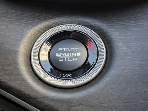 New 2025 Jeep Grand Cherokee L Limited w/ Black Appearance Package image 25