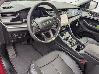 New 2024 Jeep Grand Cherokee L Limited w/ Luxury Tech Group II video 3