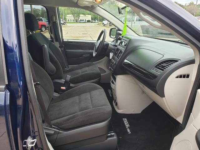Used 2016 Dodge Grand Caravan SE w/ Quick Order Package 29E SE FWD image 18
