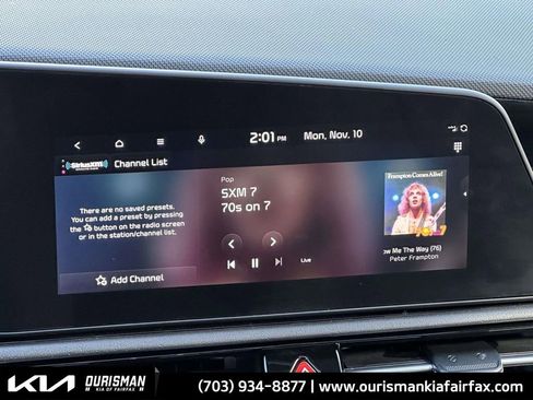 Used 2023 Kia Niro EX Touring image 4