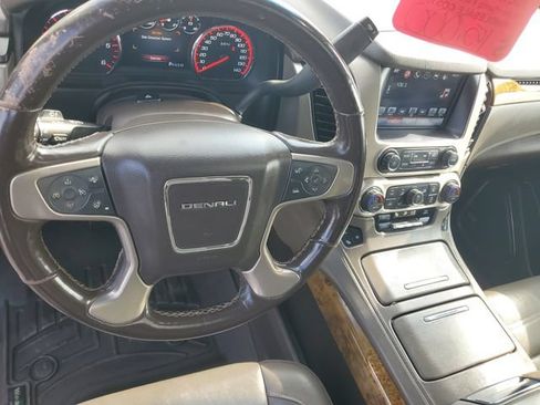 Used 2016 GMC Yukon Denali w/ Open Road Package AWD/4WD image 12